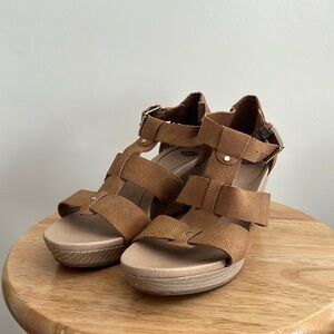 Dr. Scholls‎ Shoes Strappy Sandal Wedges Brown Tan size 7 summer wedding guest